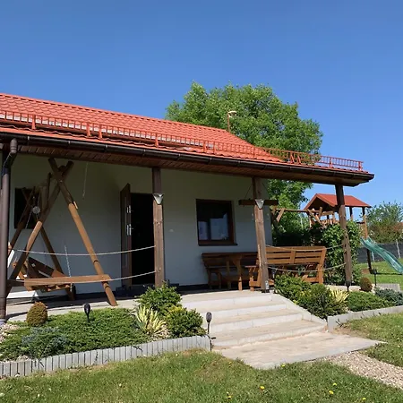 Domek Na Wzgorzu Ukta Exterior photo